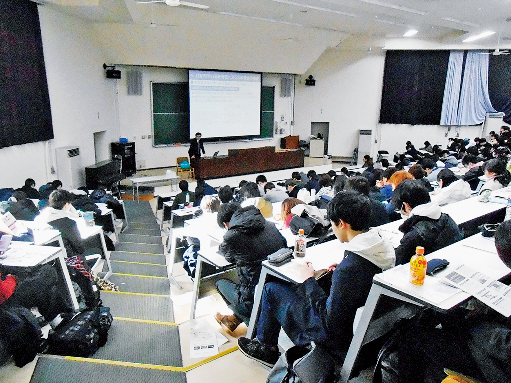 ④福島大学災害復興支援学の授業風景